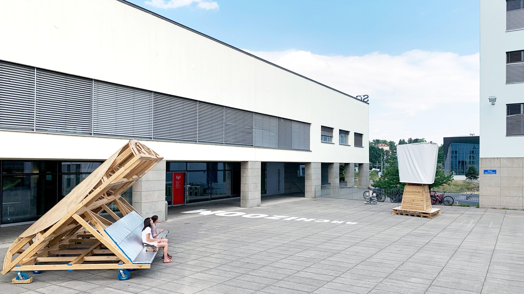 Archizoom-EPFL_entrance2.jpg