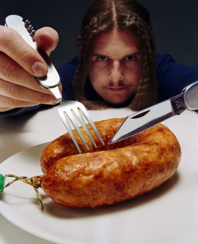 Romain-Mader-Degustation-de-la-saucisse-aux-choux-Aigle-2024-de-la-serie-Le-Papet-©-Romain-Mader-scaled.jpg